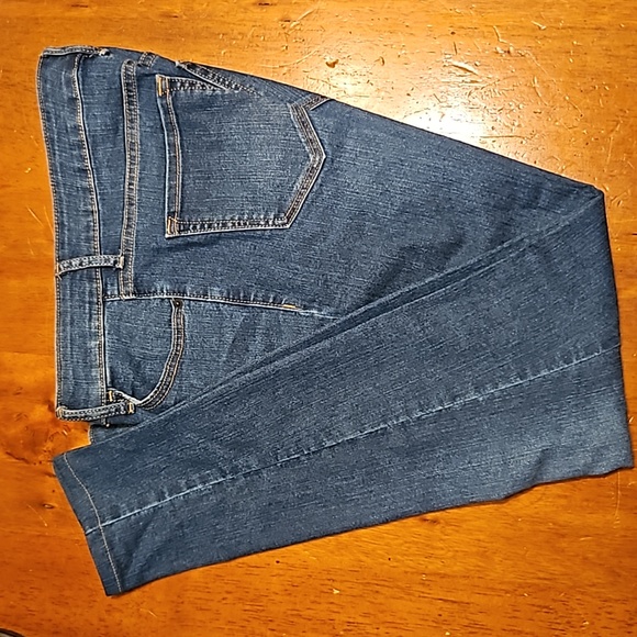 Old Navy Denim - Old Navy Super Skinny Mid-Rise Jeans. Women's Size 4 Regular.